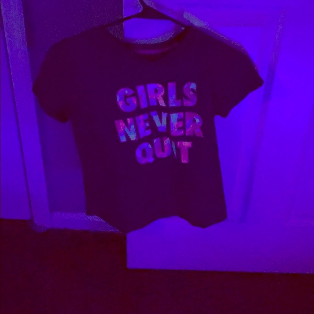 Girls never Quit graphic tee